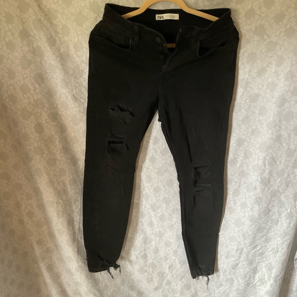 Zara Women's Black Ripped Skinny Jeans - Picture 1 of 8